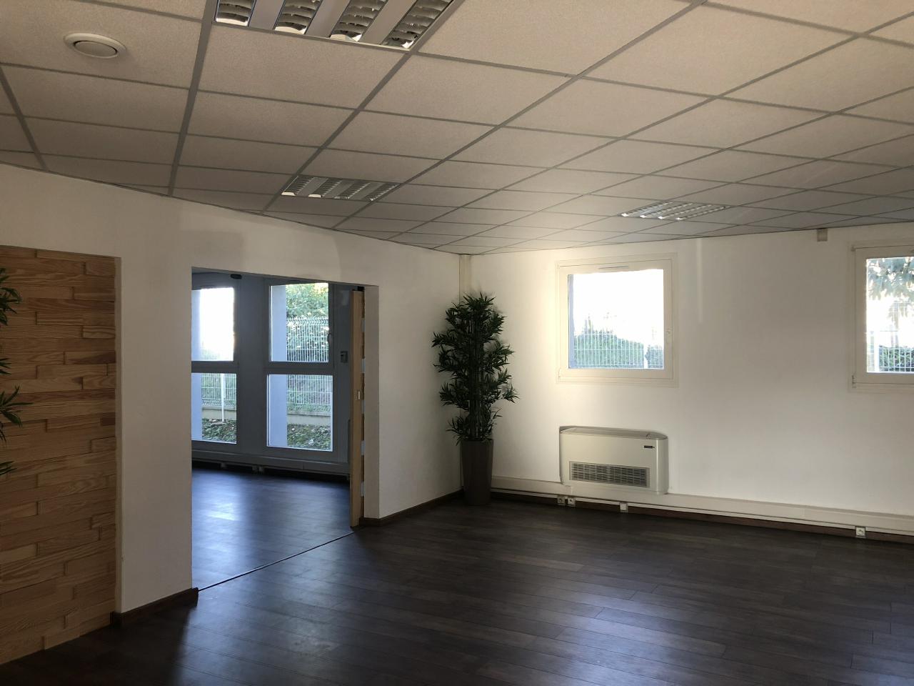 Bureau Bron 307m² Vente bureau Bron Rhône OVBUR2109998 5